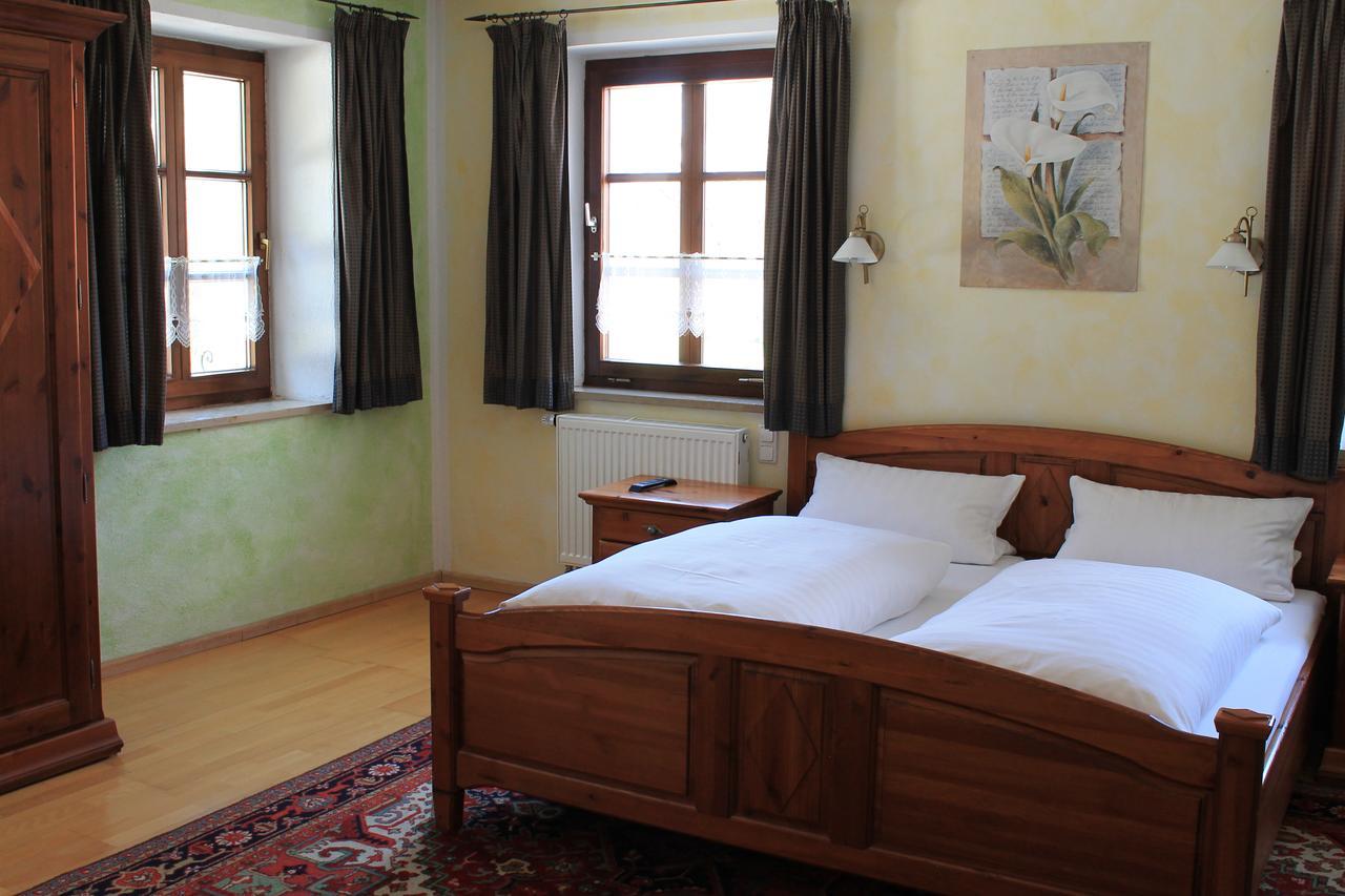 Landhotel Kahrmuehle Pressath ภายนอก รูปภาพ