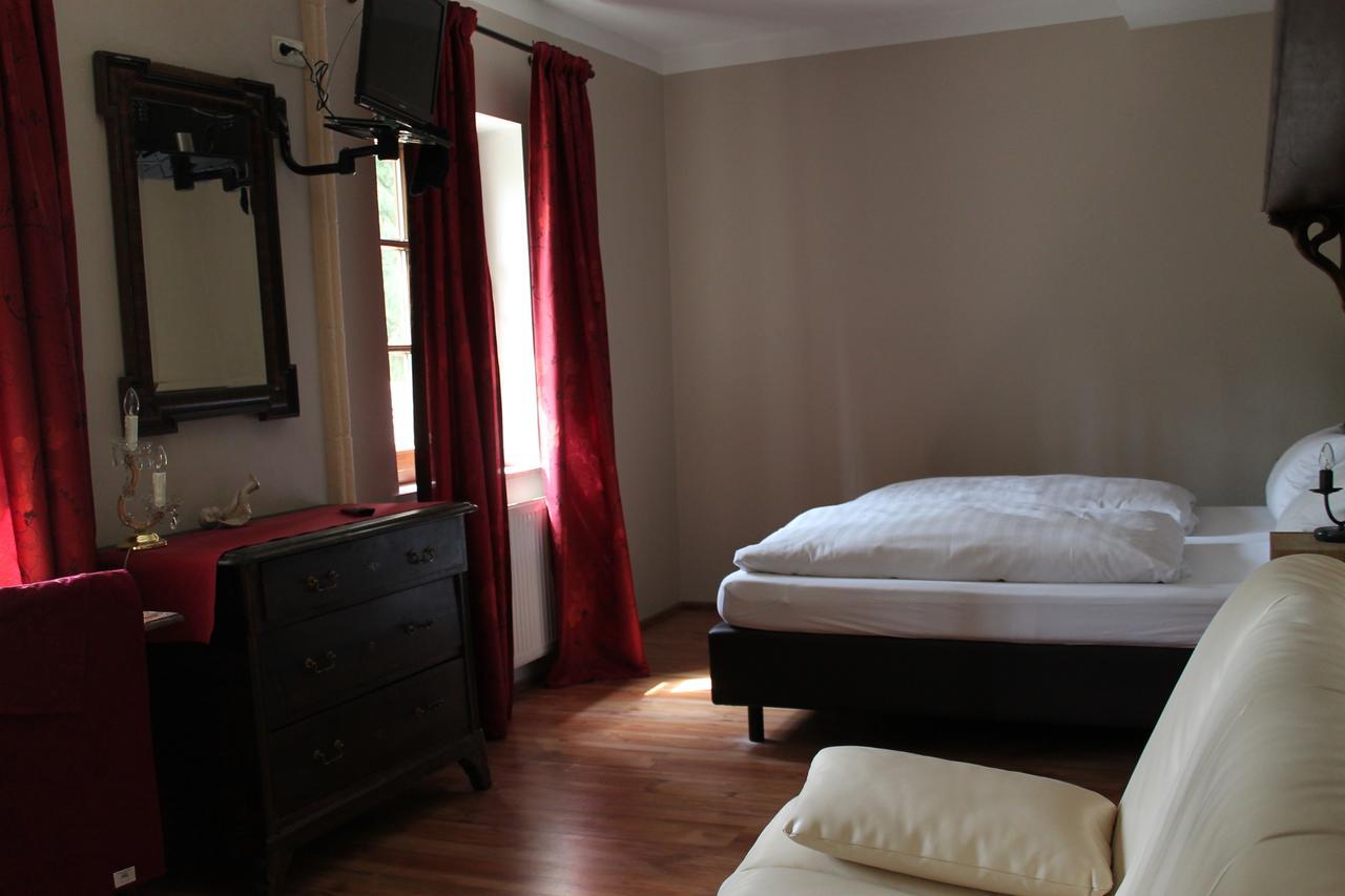 Landhotel Kahrmuehle Pressath ภายนอก รูปภาพ